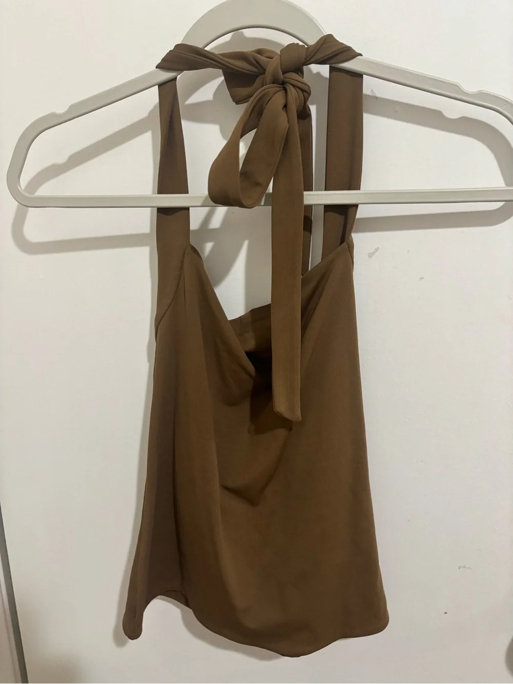 Aritzia look straps stretchy